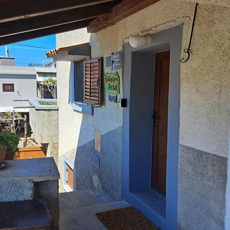 Holiday Home Pernata מראה חיצוני תמונה