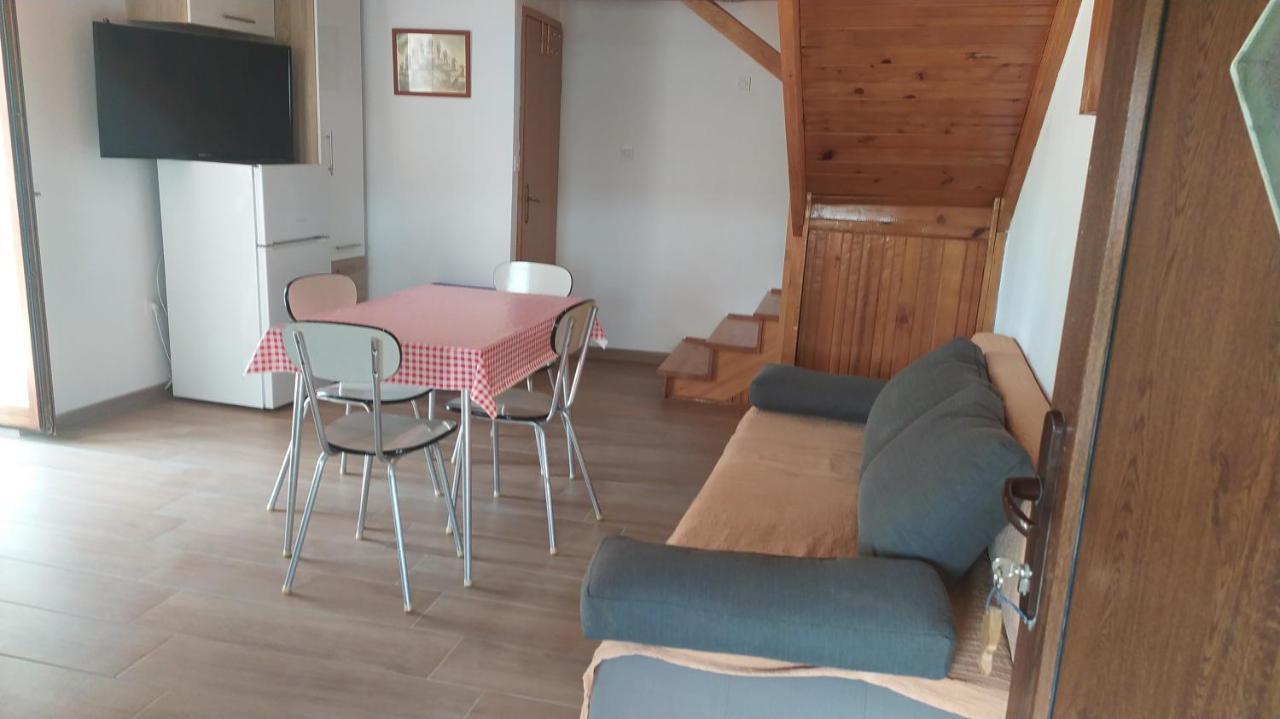 Holiday Home Pernata מראה חיצוני תמונה